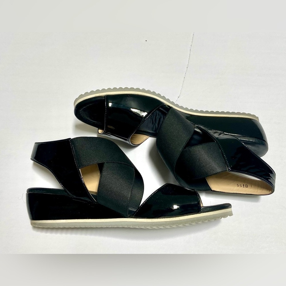 Amalfi Black Patent Sandals with Elastic Crisscross Straps and Slingback 8 1/2 N - Picture 5 of 5
